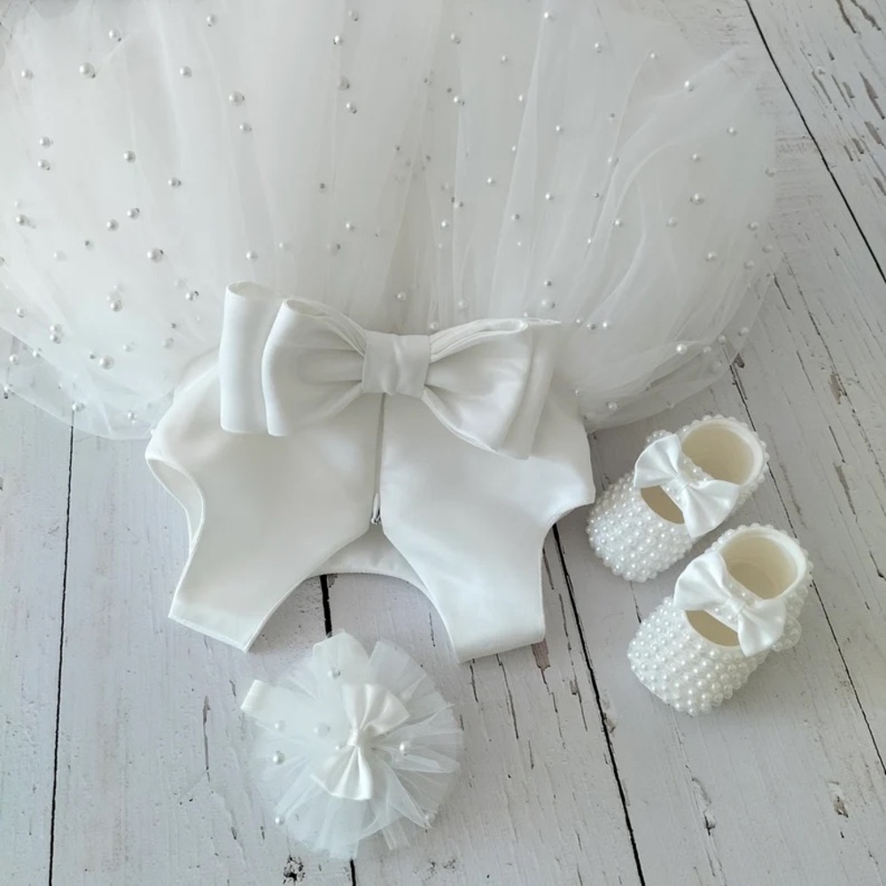 White pearls princess dress